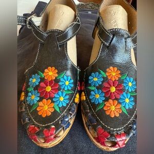 Corral Black Sandals with Vibrant Floral Embroidery